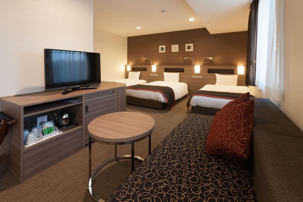 Onomichi Kokusai Hotel Экстерьер фото