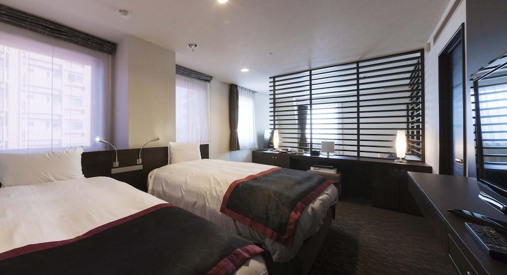 Onomichi Kokusai Hotel Экстерьер фото
